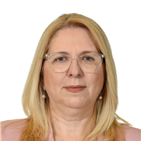 Даниела Николова